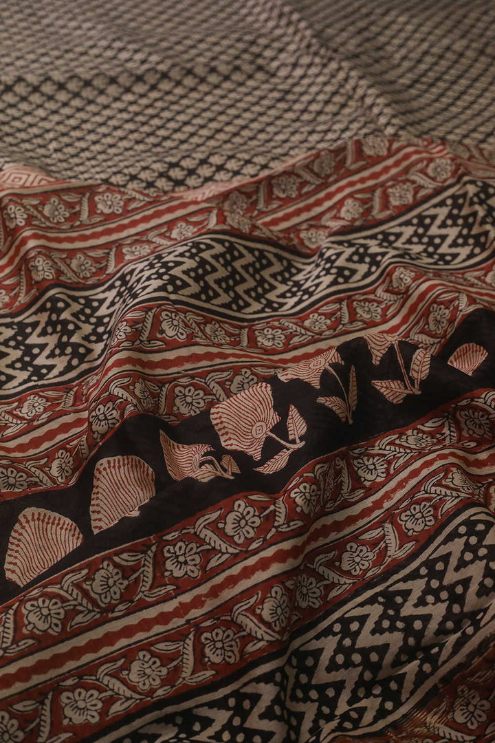 Sarees - Matkatus 