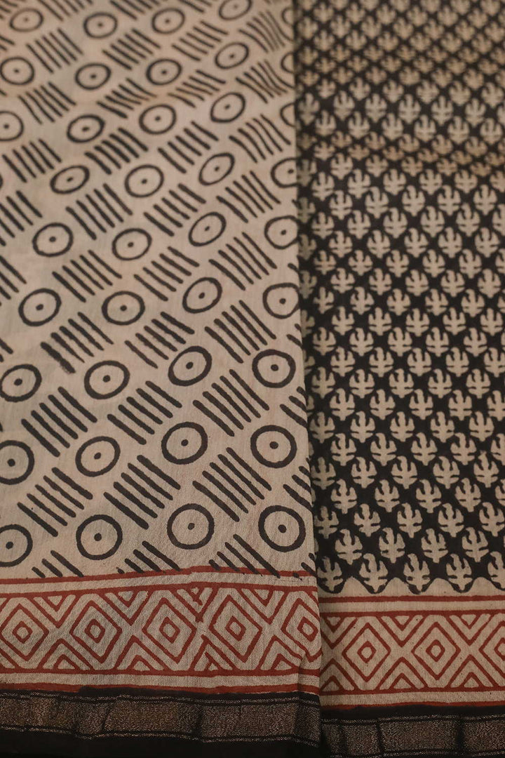 Printed Silk Cotton Saree - Matkatus 