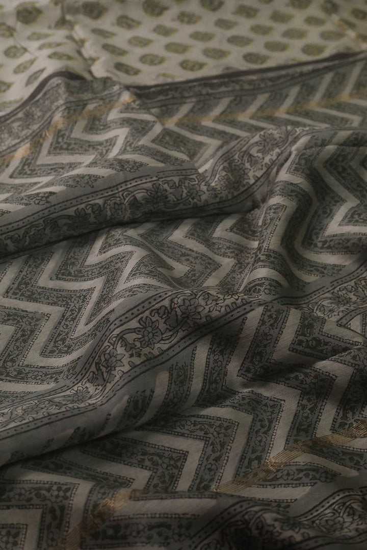 Printed Silk Cotton Saree - Matkatus 