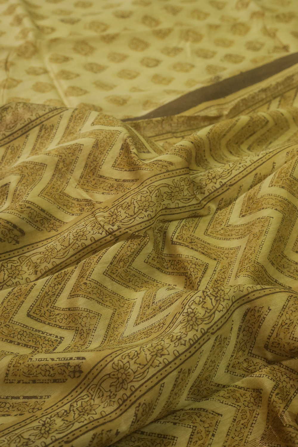 Sarees - Matkatus 