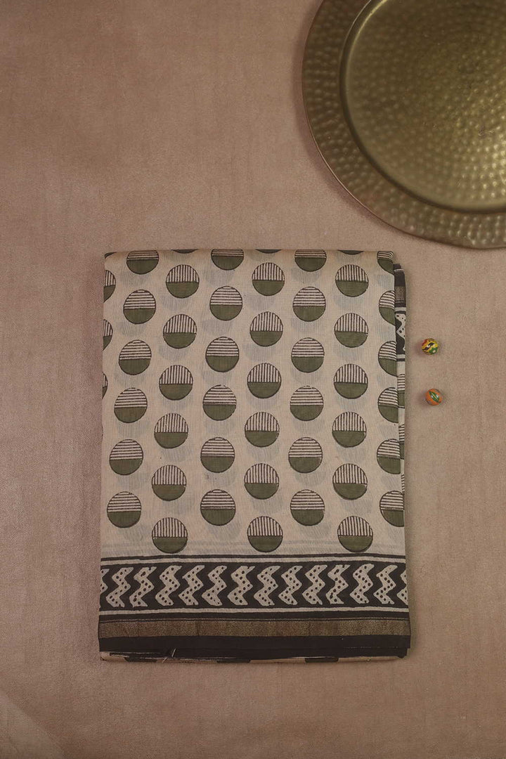 Sarees - Matkatus 
