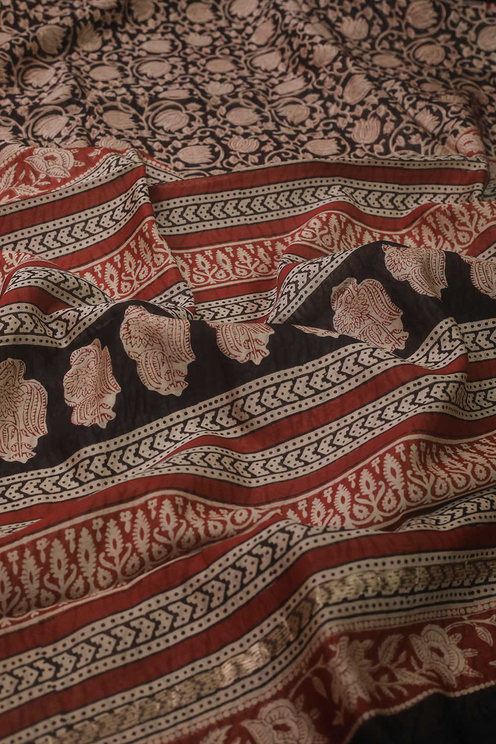 Sarees - Matkatus 