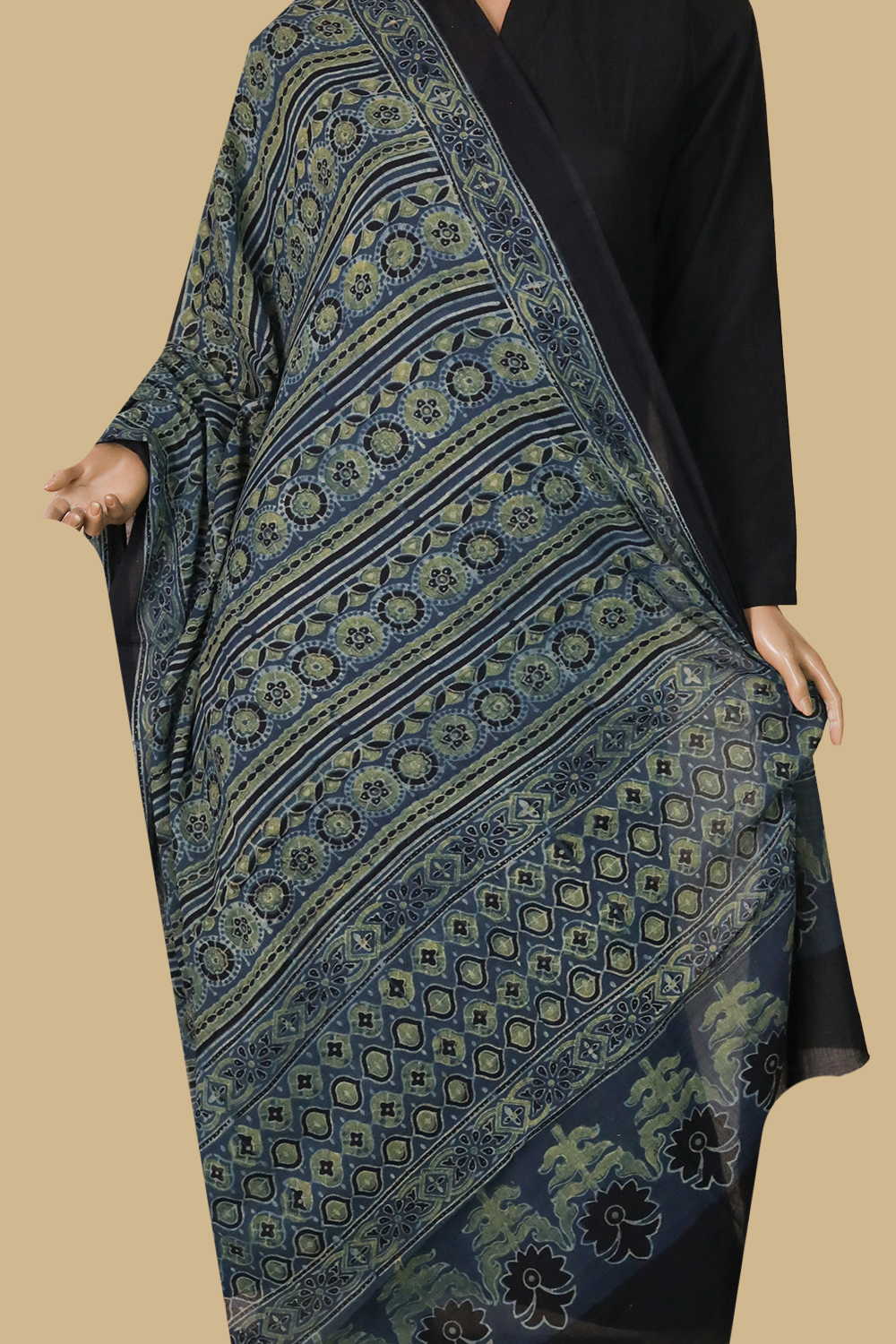 Ajrak Cotton Dupatta - Matkatus 