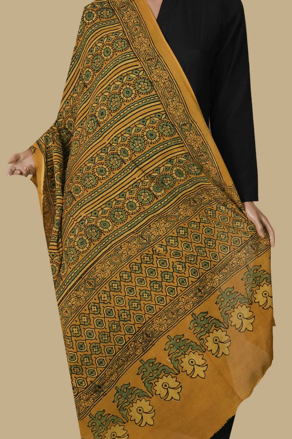 Ajrak Cotton Dupatta - Matkatus 