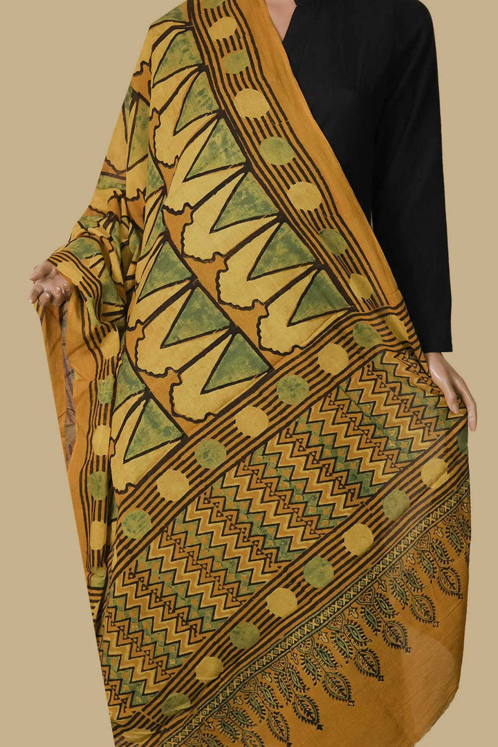 Ajrak Cotton Dupatta - Matkatus 