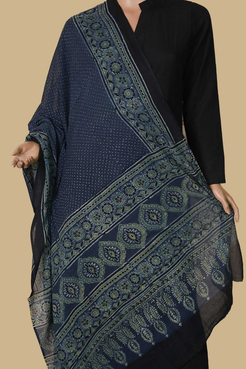 Ajrak Cotton Dupatta - Matkatus 