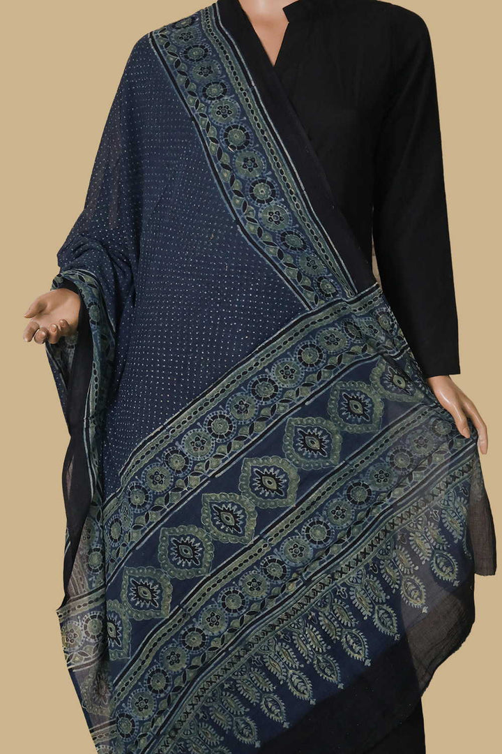 Ajrak Cotton Dupatta - Matkatus 