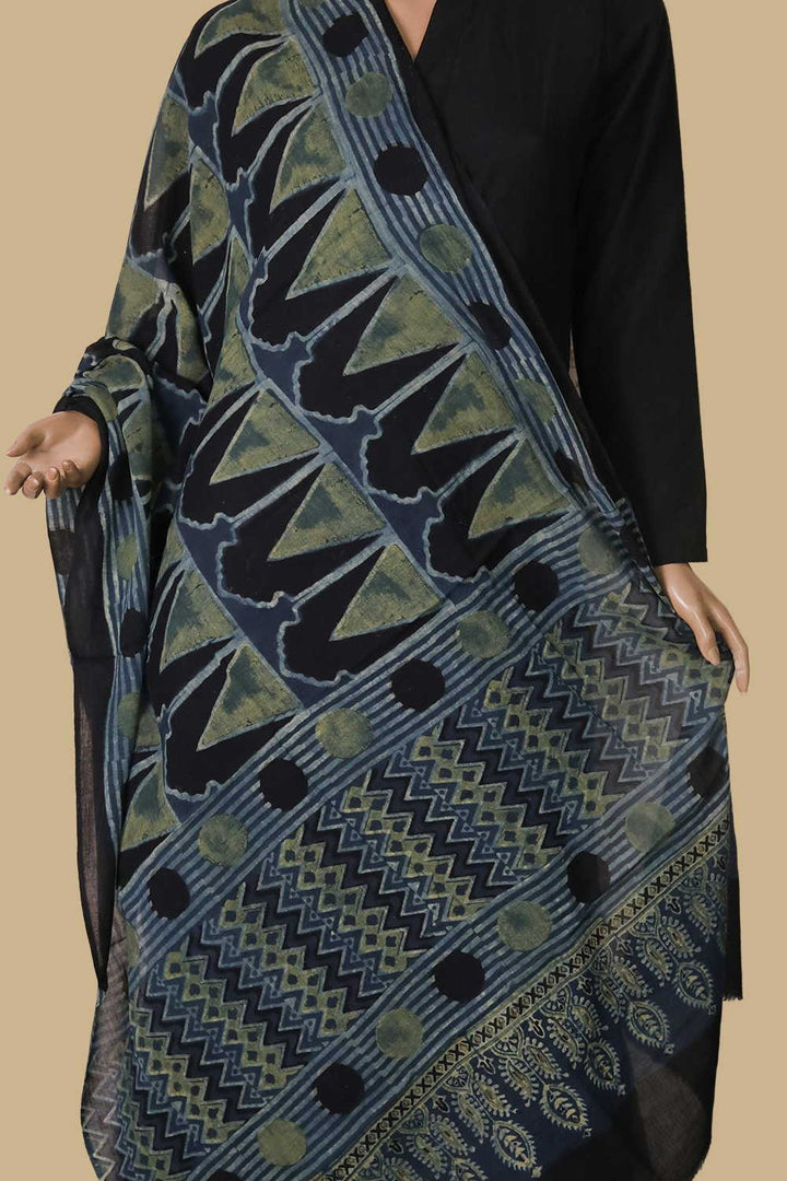 Ajrak Cotton Dupatta - Matkatus 