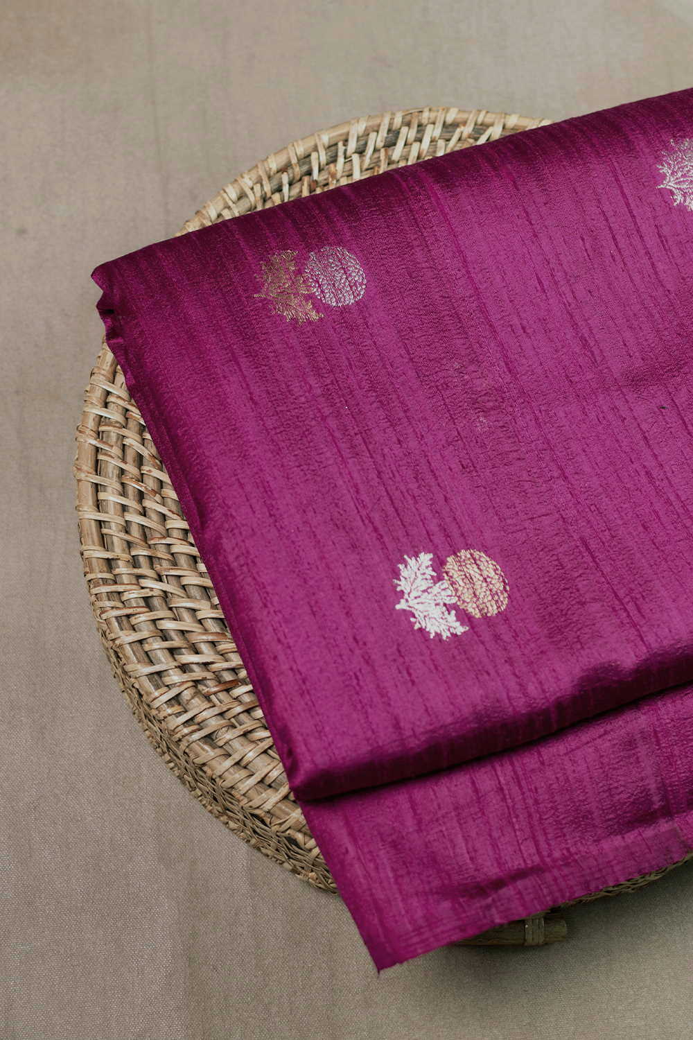 Silk Fabrics-Matkatus 