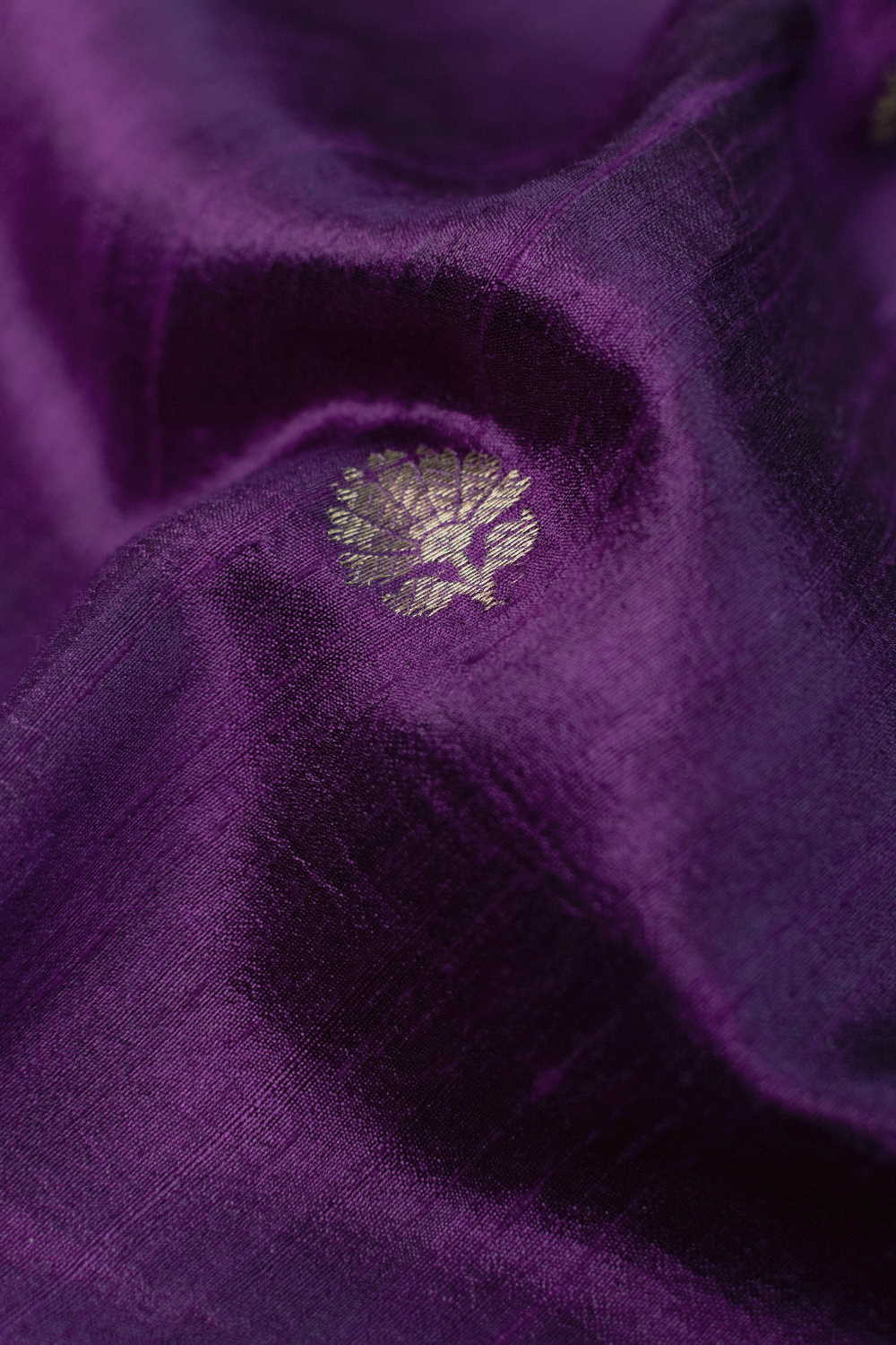Silk Fabrics-Matkatus 