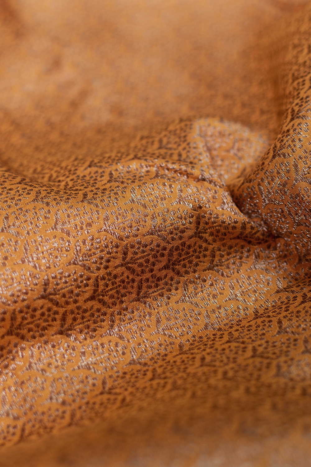 Silk Fabrics-Matkatus 