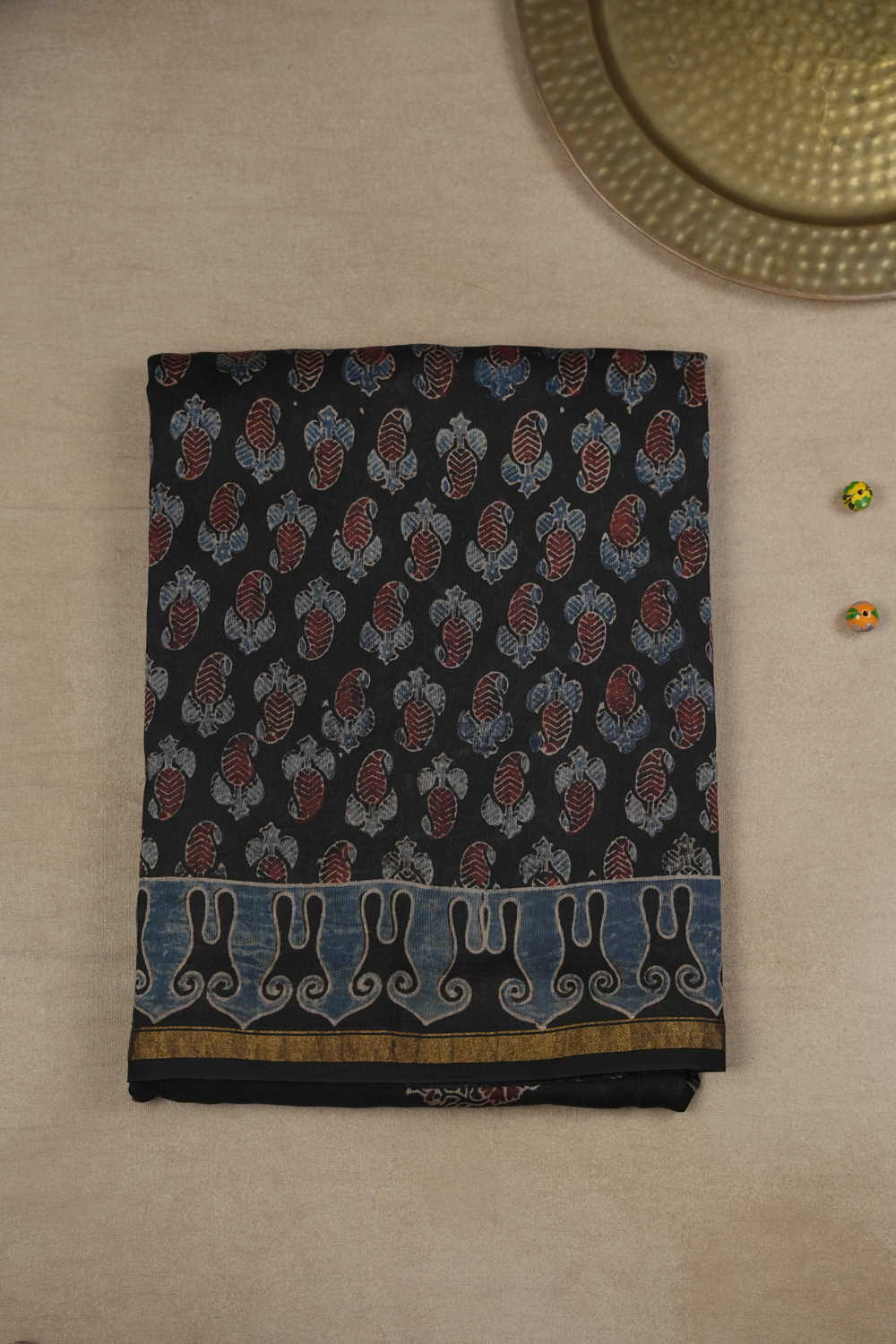 Ajrak Sarees-Matkatus 