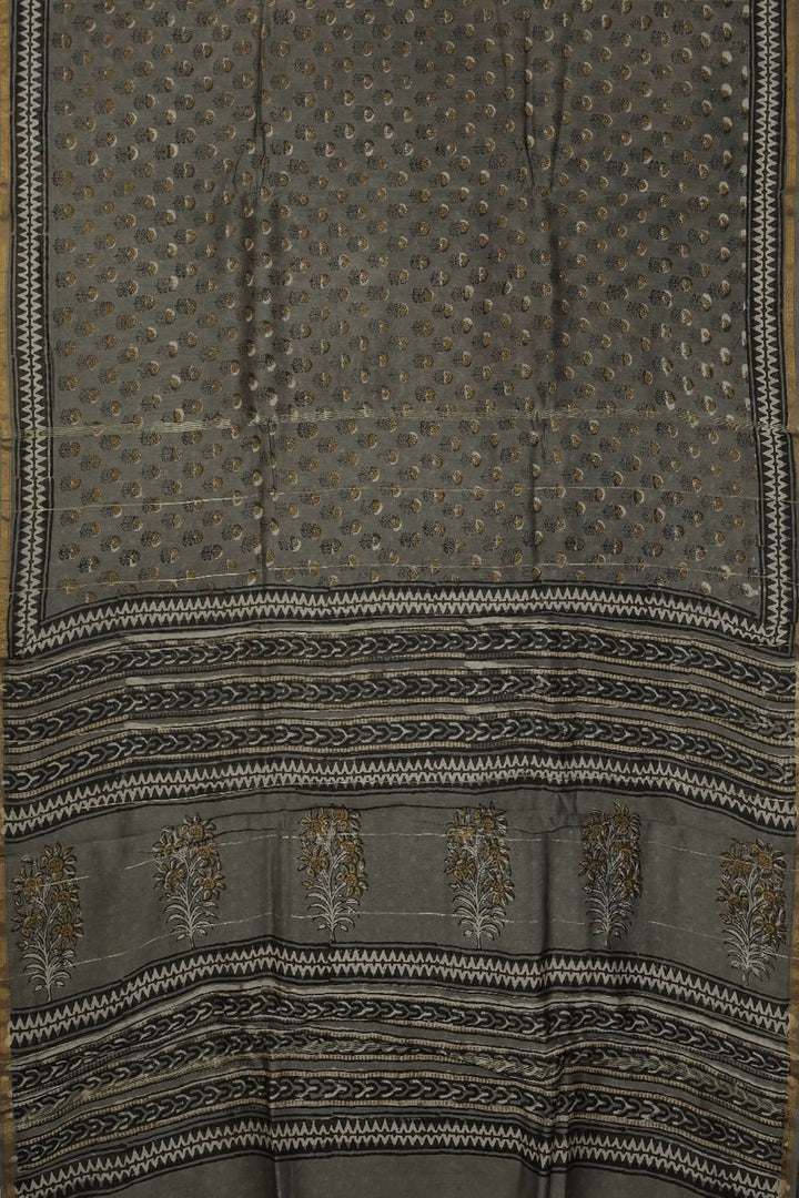 Sarees - Matkatus 