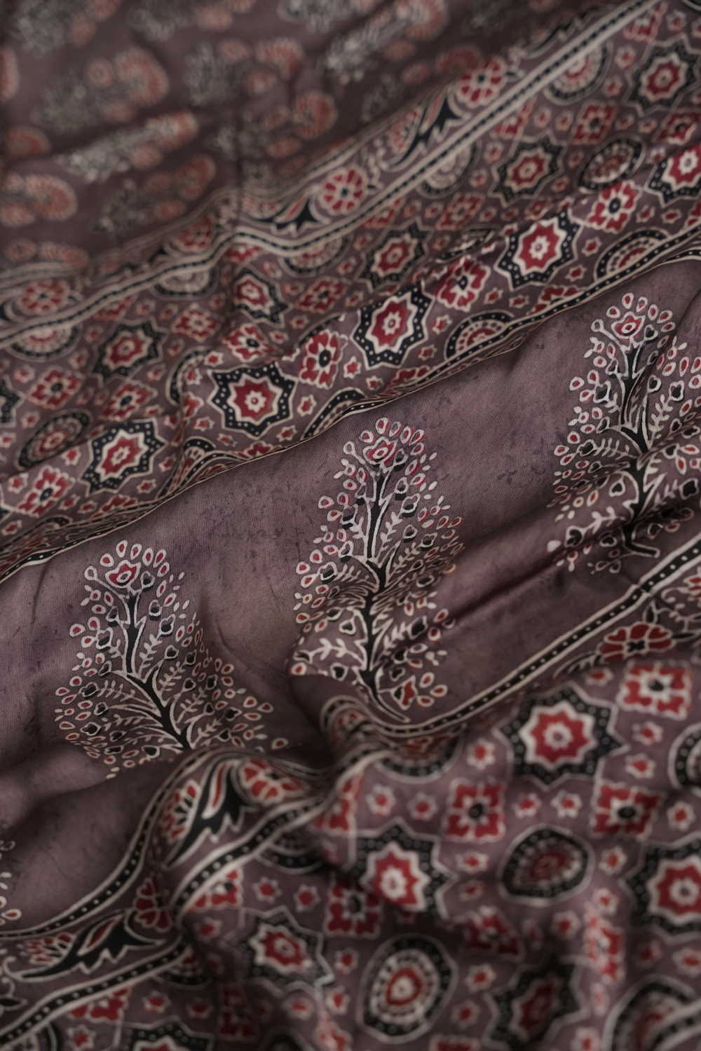 Ajrak Sarees-Matkatus 