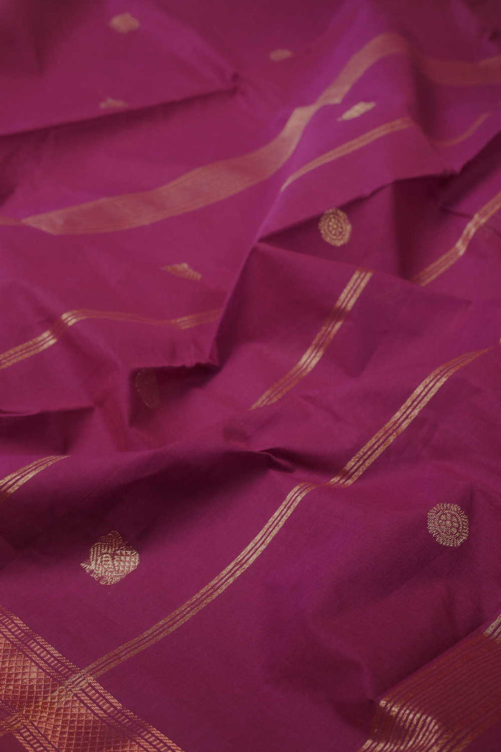 Sarees - Matkatus 