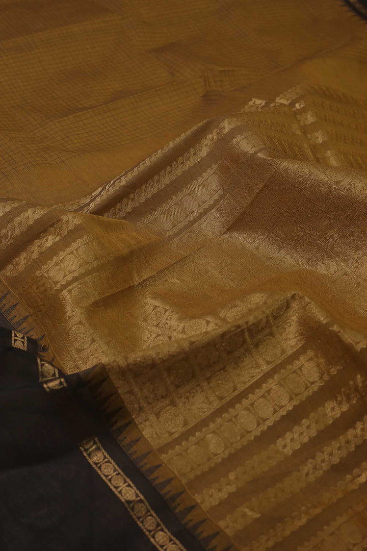 Sarees - Matkatus 