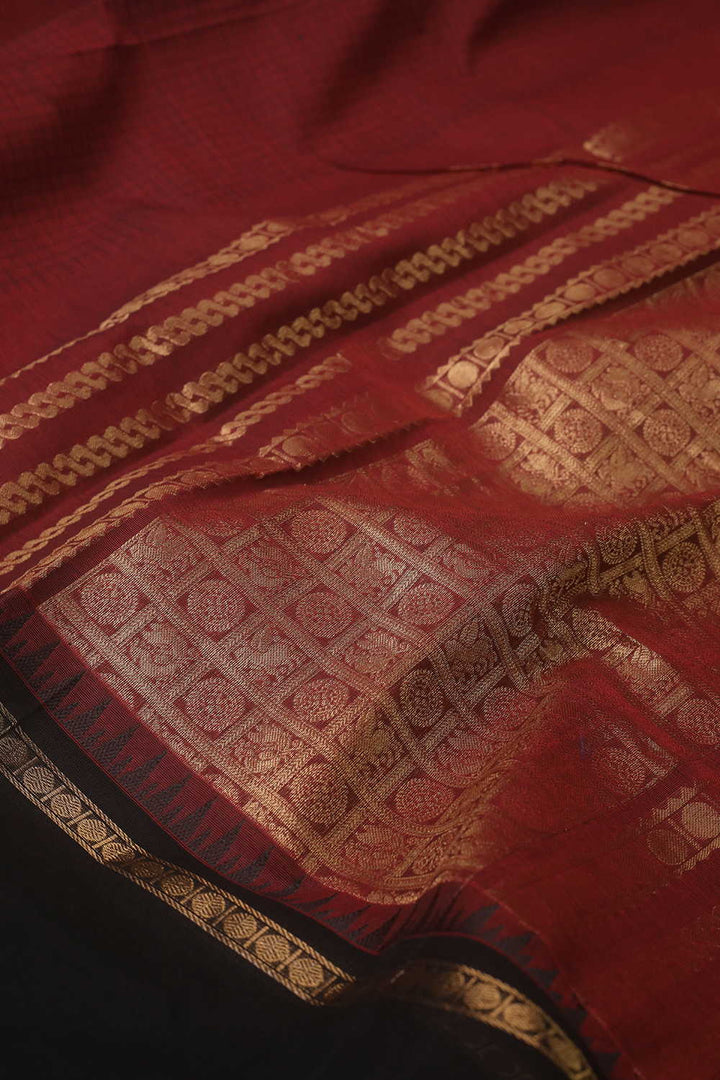 Sarees - Matkatus 