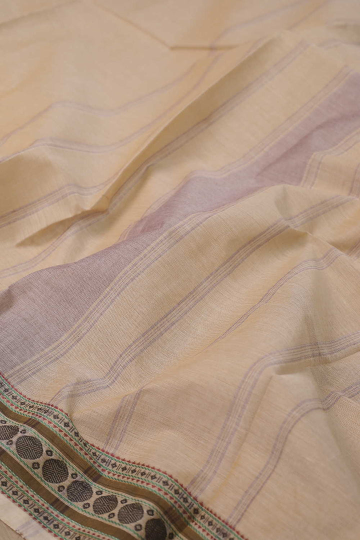 Sarees - Matkatus 
