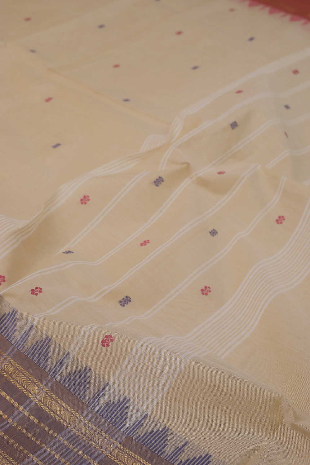 Sarees - Matkatus 