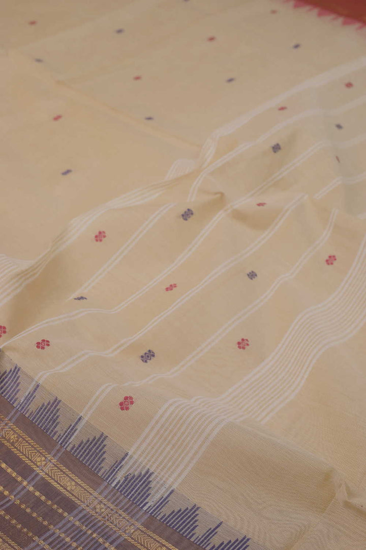 Sarees - Matkatus 