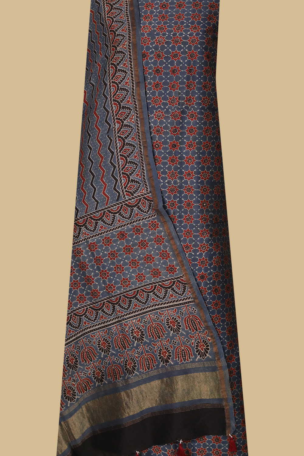 Top & Dupatta - Matkatus 