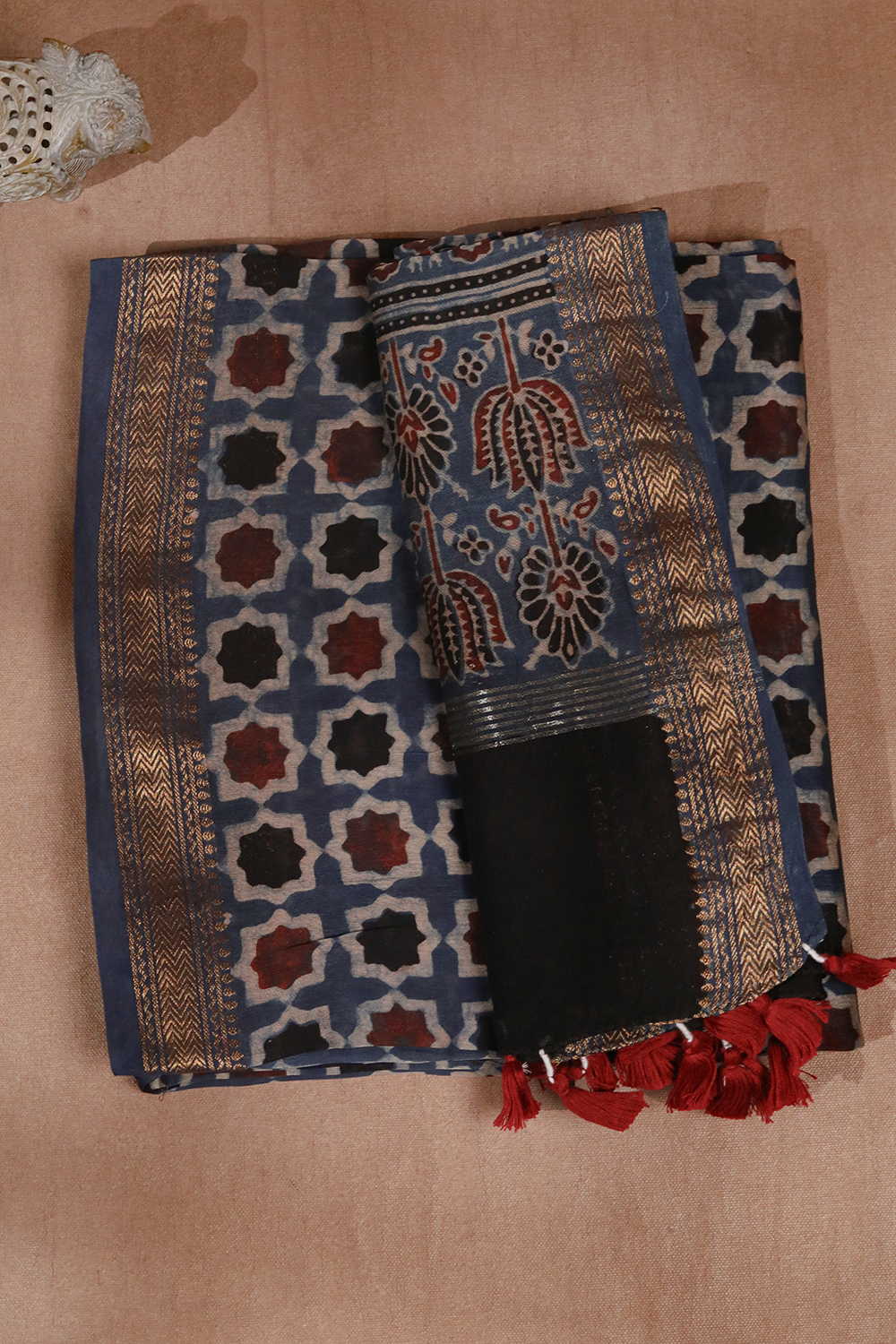 Top & Dupatta - Matkatu