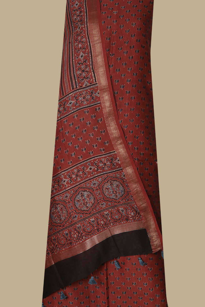 Top & Dupatta - Matkatu
