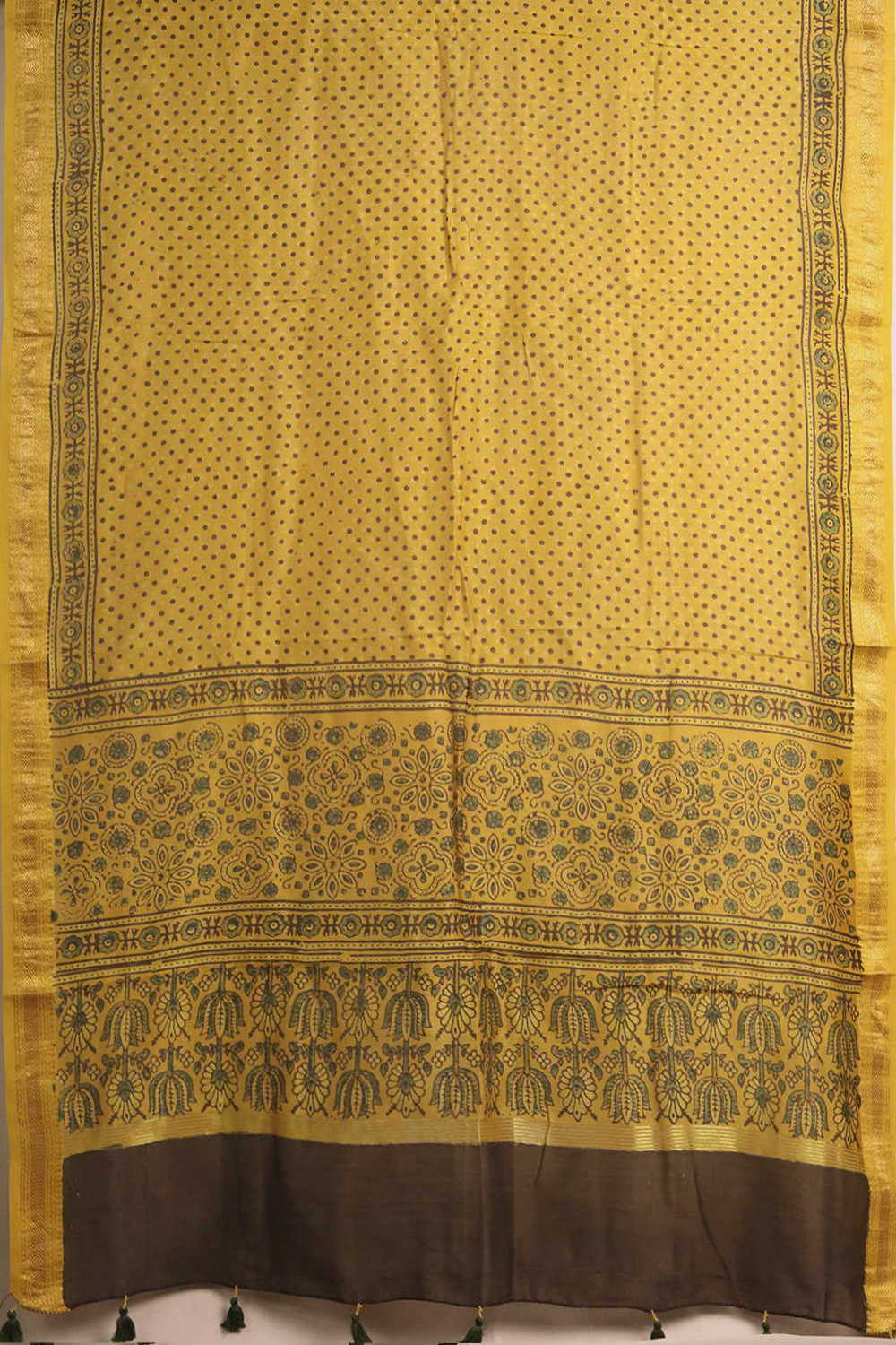 Ajrak Suits - Matkatus