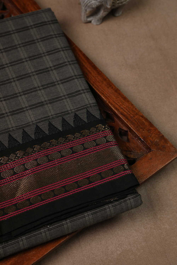 Kanchi Cotton Saree - Matkatus