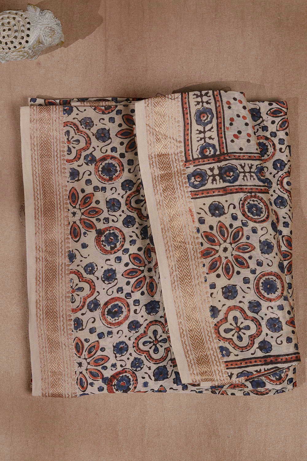 Top & Dupatta - Matkatu