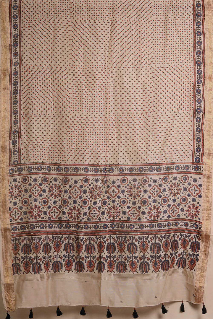 Ajrak Suits - Matkatus