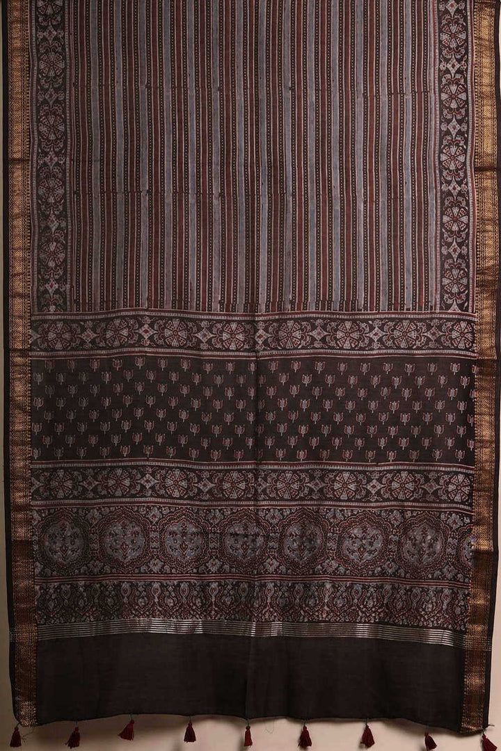Ajrak Suits - Matkatus