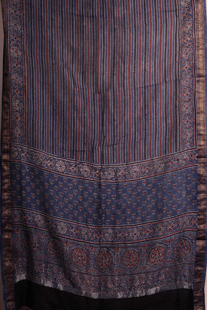 Ajrak Suits - Matkatus