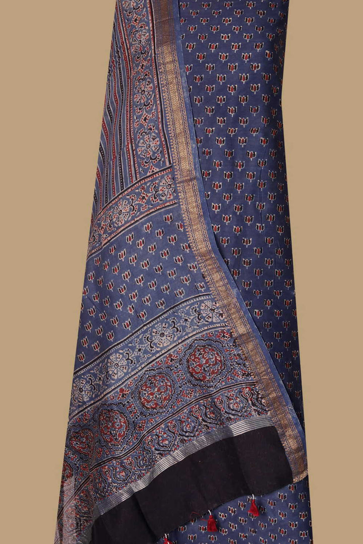 Top & Dupatta - Matkatu