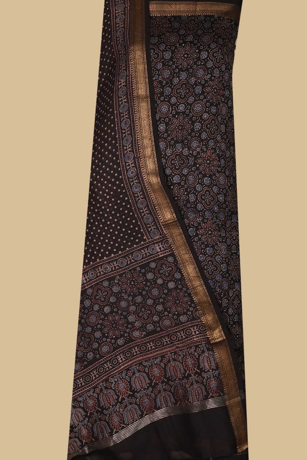 Top & Dupatta - Matkatu