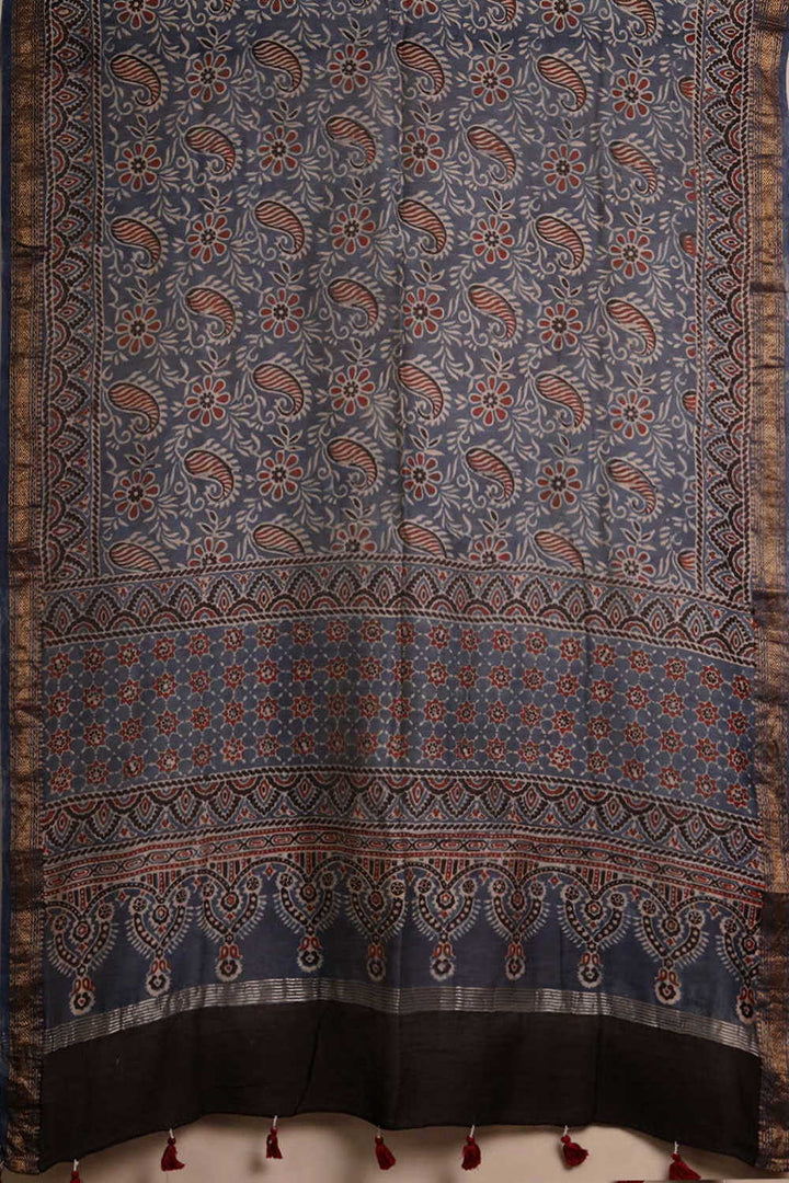 Ajrak Suits - Matkatus