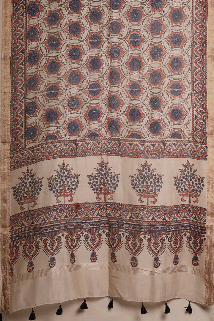 Ajrak Suits - Matkatus