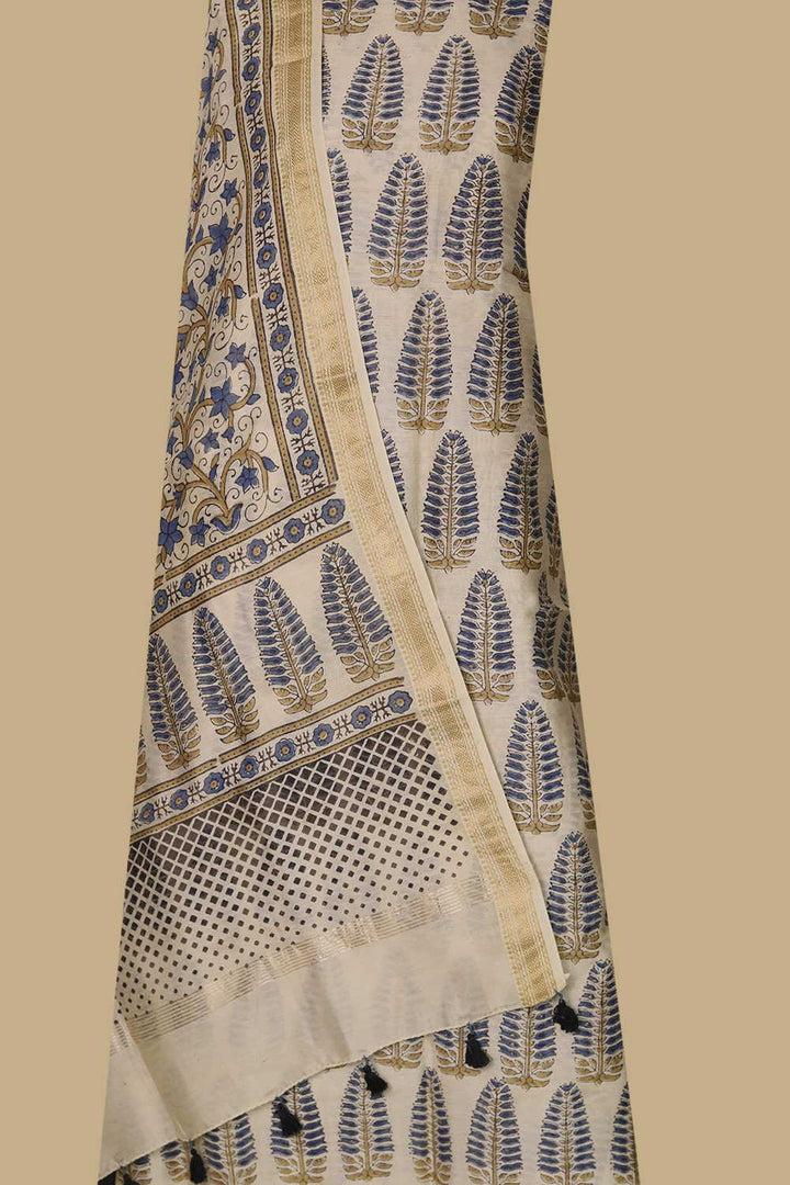 Top & Dupatta - Matkatus 