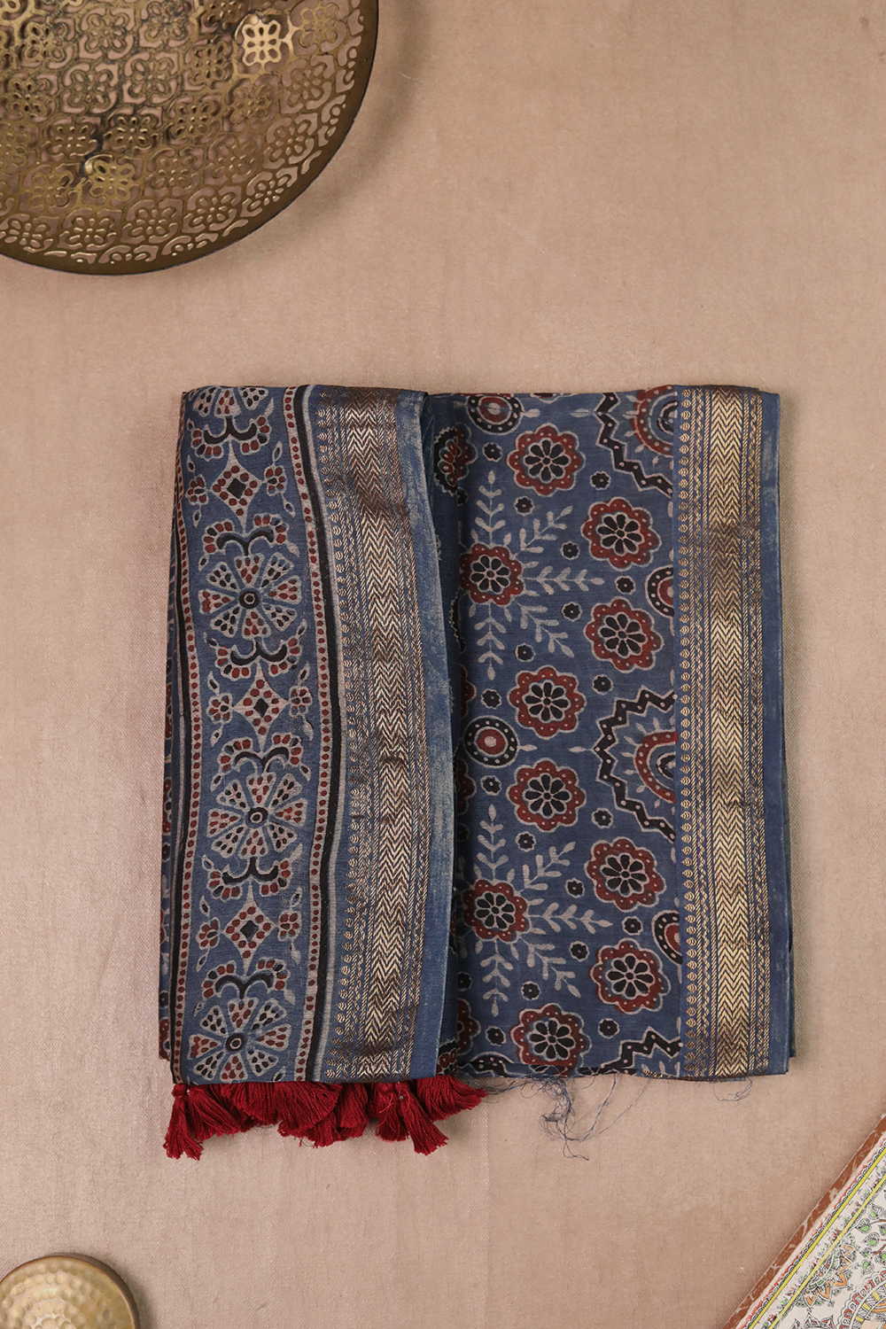 Ajrak Suits - Matkatus 
