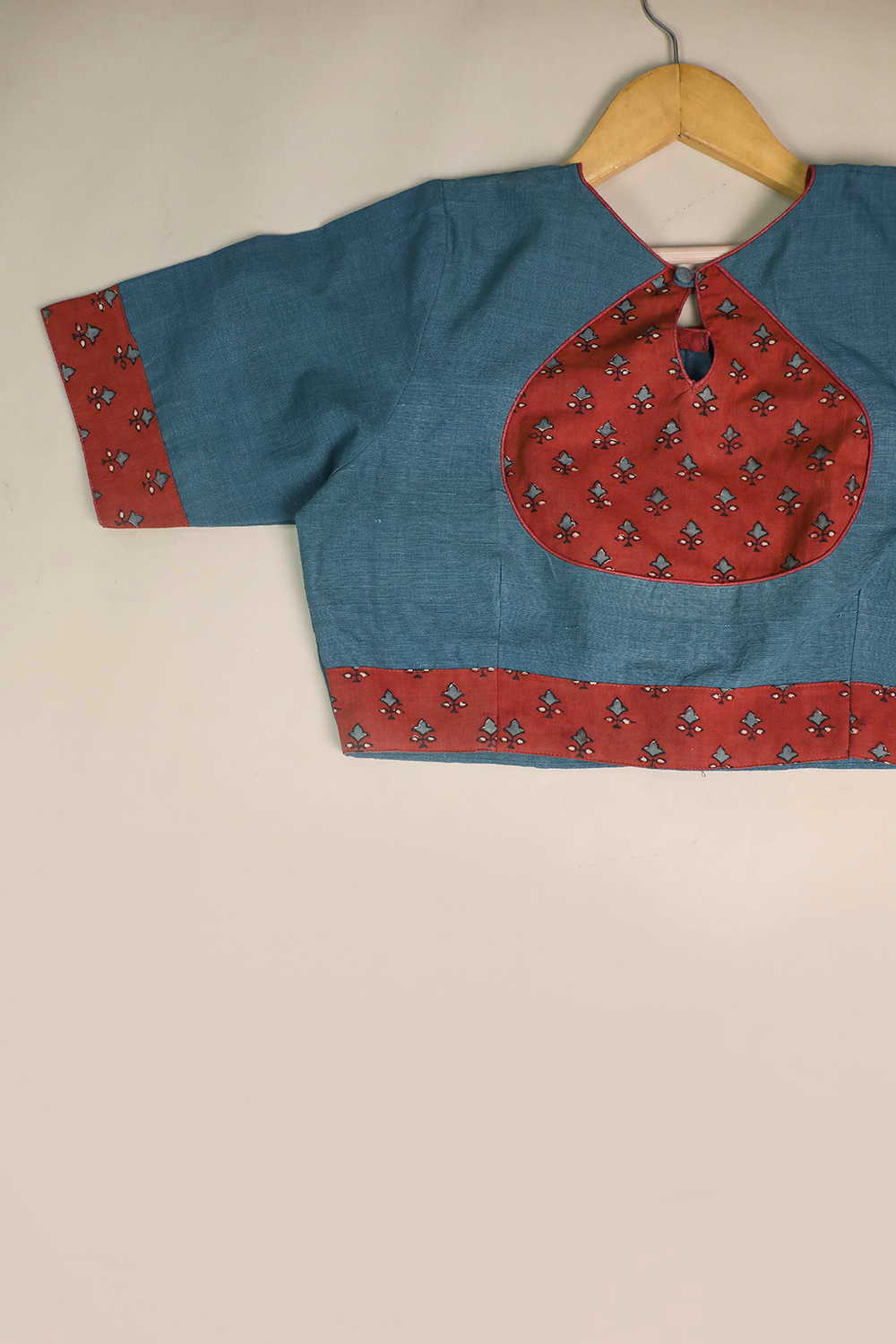 Stitched Blouse - Matkatus