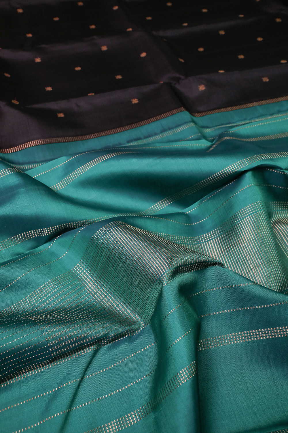 Pattu Sarees - Matkatus 