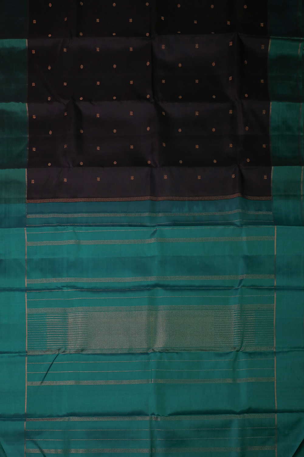Kanjivaram Silk Saree - Matkatus 