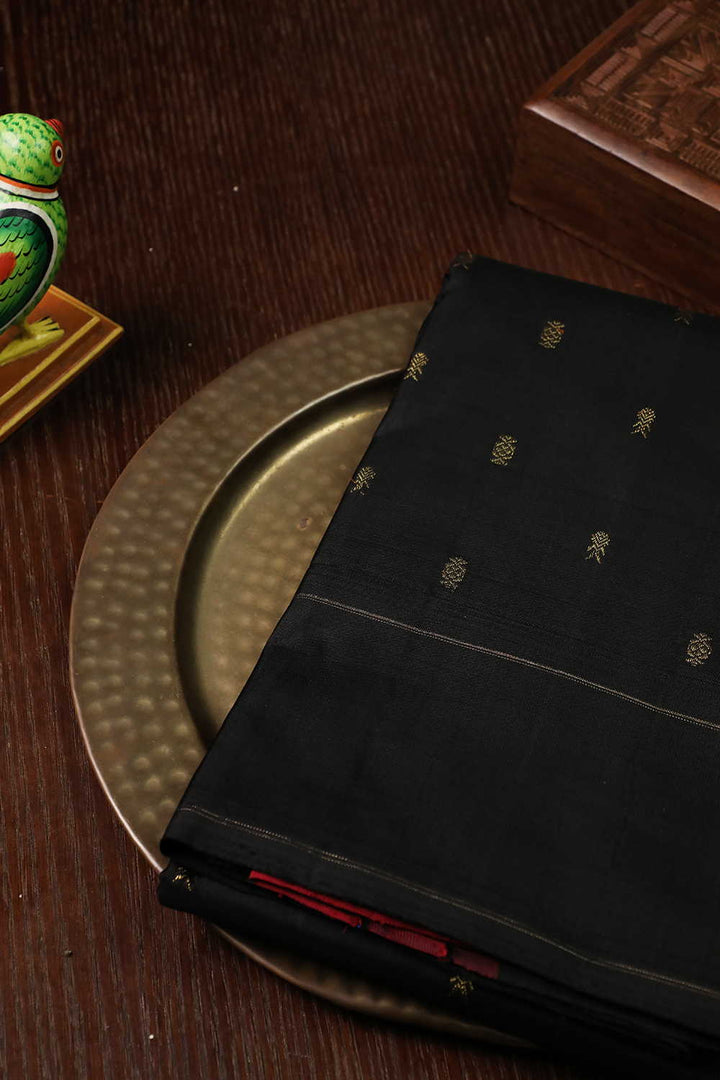 Kanchi Silk Sarees - Matkatus 