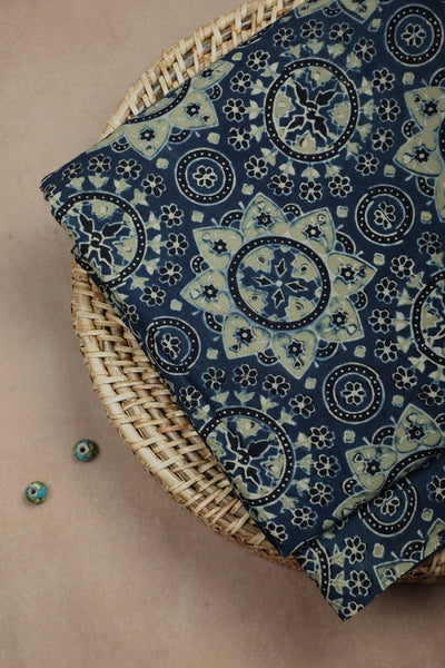 Ajrak Fabric - Matkatus 