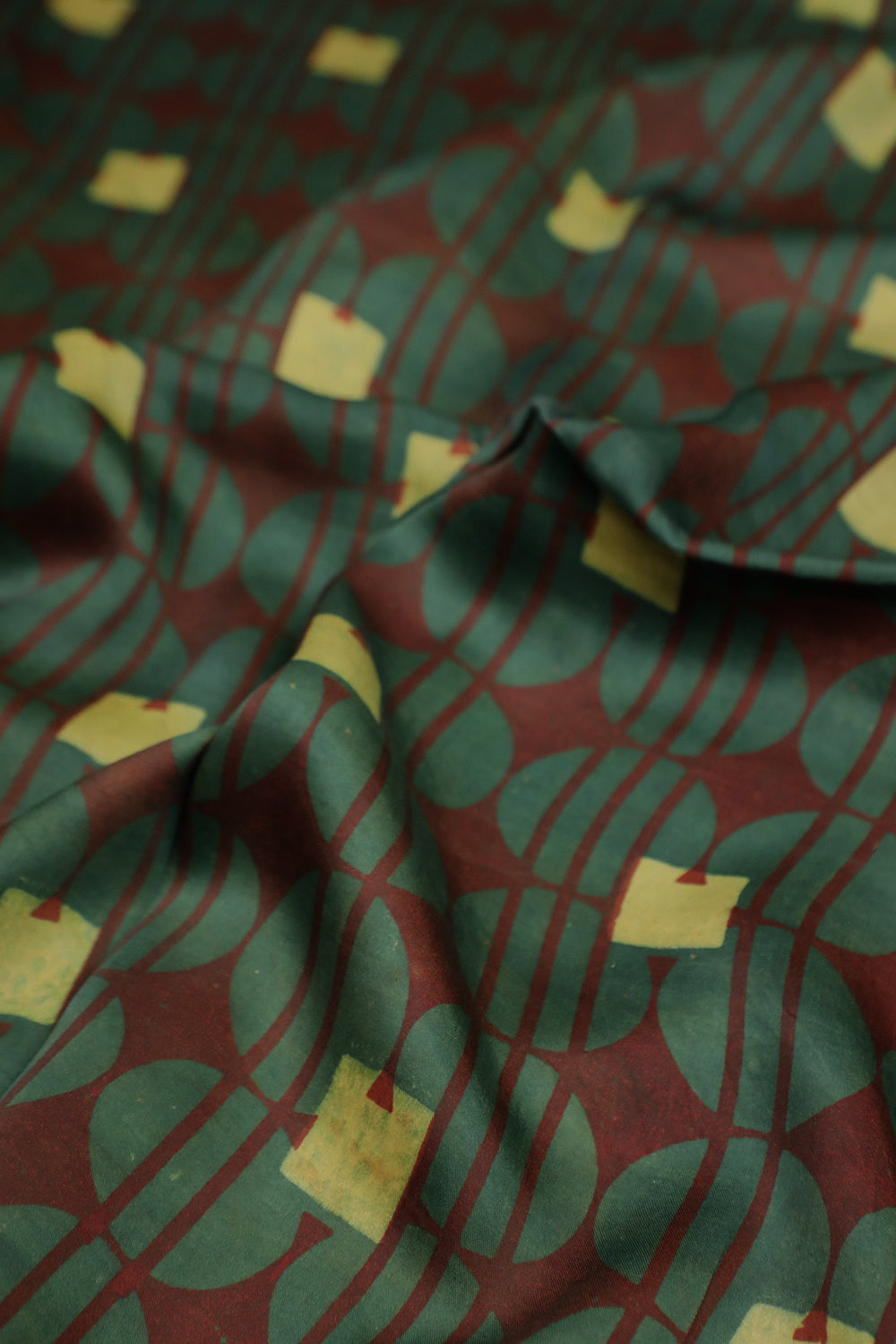 Silk Fabrics - Matkatus