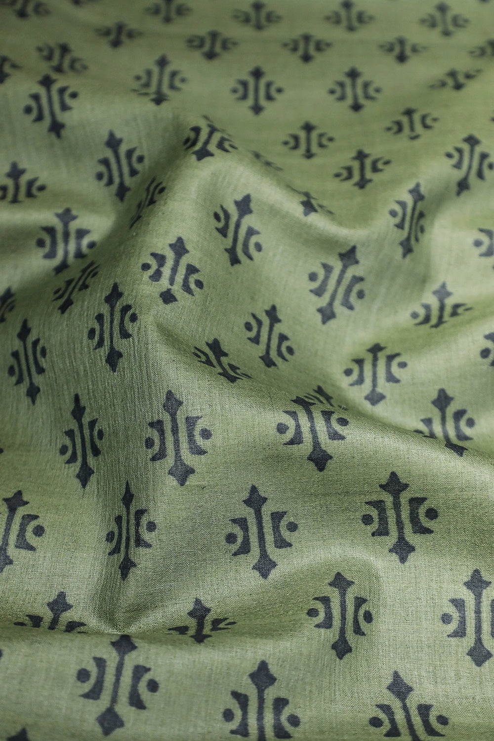 Silk Fabrics-Matkatus