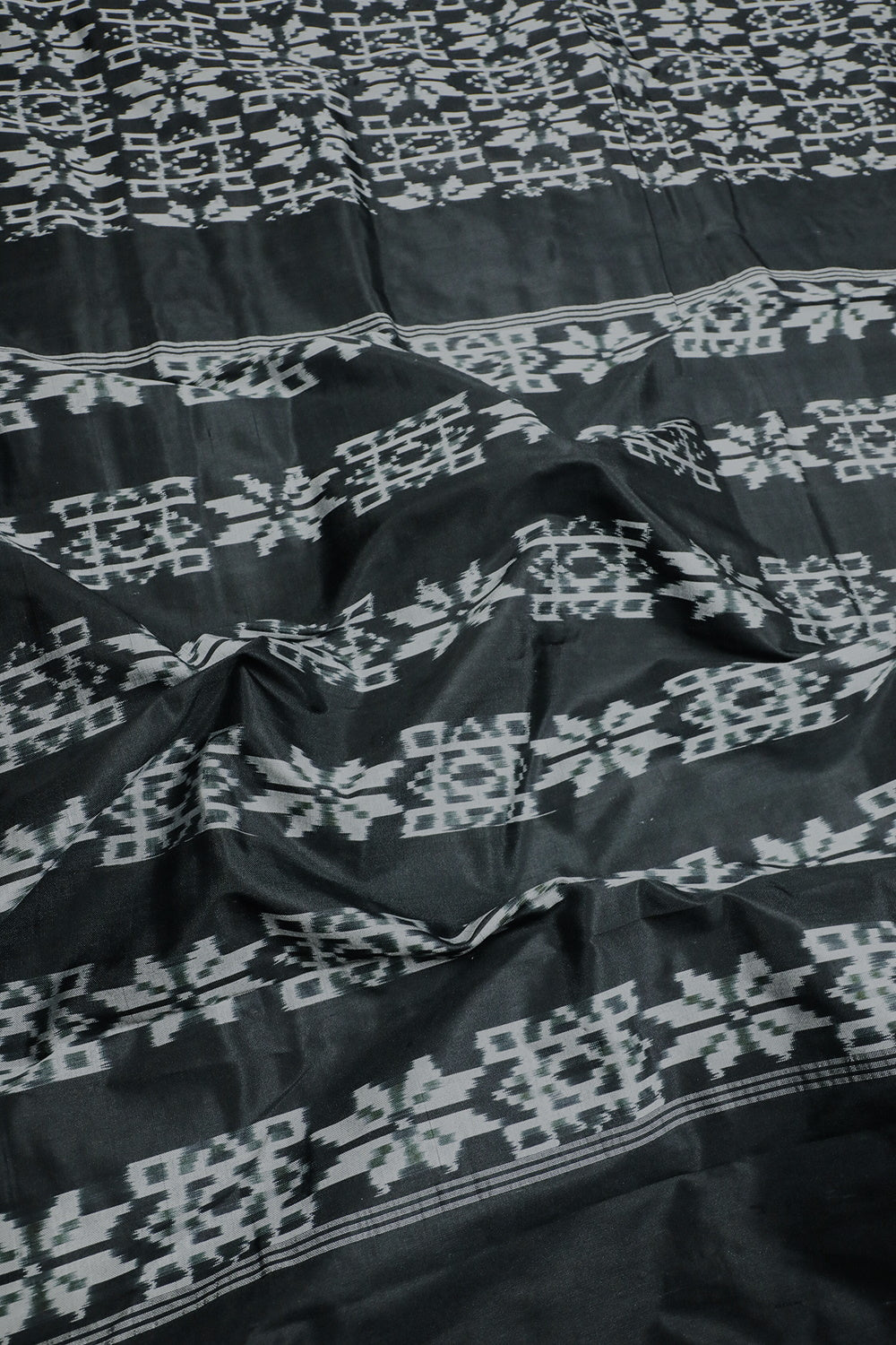 Ikat Saree - Matkatus 