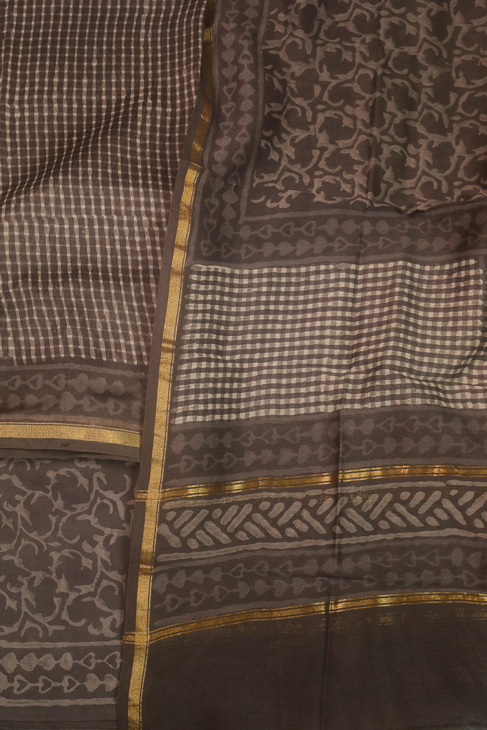 Unstitched Suits - Matkatus 