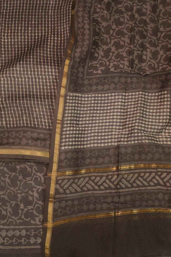 Unstitched Suits - Matkatus 