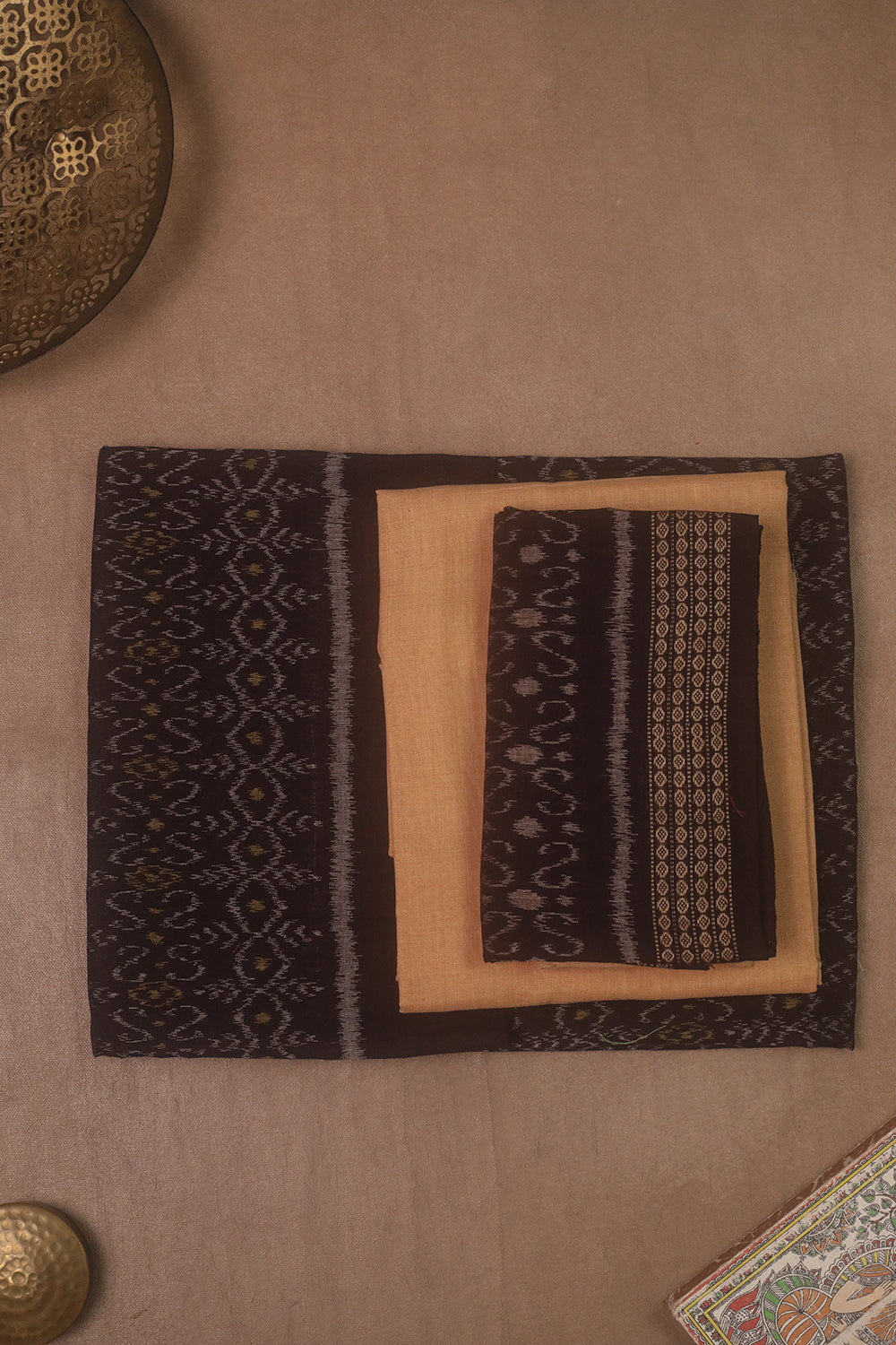 Unstitched Suits - Matkatus